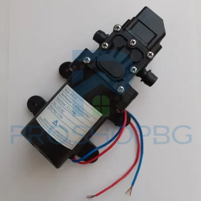 Помпа за акумулаторна пръскачка 12V – надеждност и ефективност за вашата работа 12V помпата за акумулаторни пръскачки е създадена да осигури стабилна и мощна работа при разпръскване на течности като вода, торове или пестициди. Независимо дали я използвате за професионални или домашни цели, тази помпа е вашият надежден помощник за постигане на равномерно и ефективно пръскане.